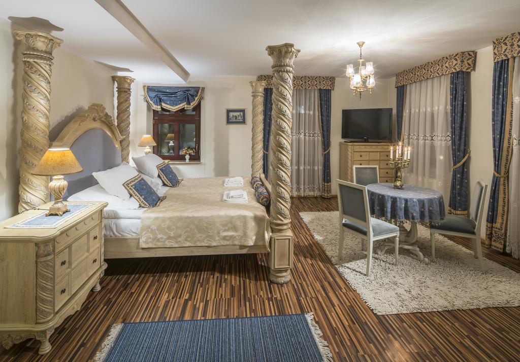 Hotel Maria Helena Szczawno-Zdroj Exteriör bild